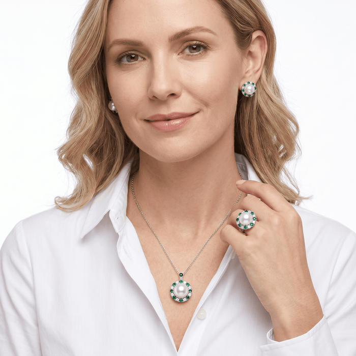 Emerald Pearl Halo Jewelry Set - Gem Vivi