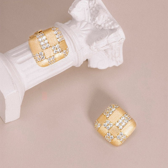 Gilded Woven Glow Studs - Gem Vivi