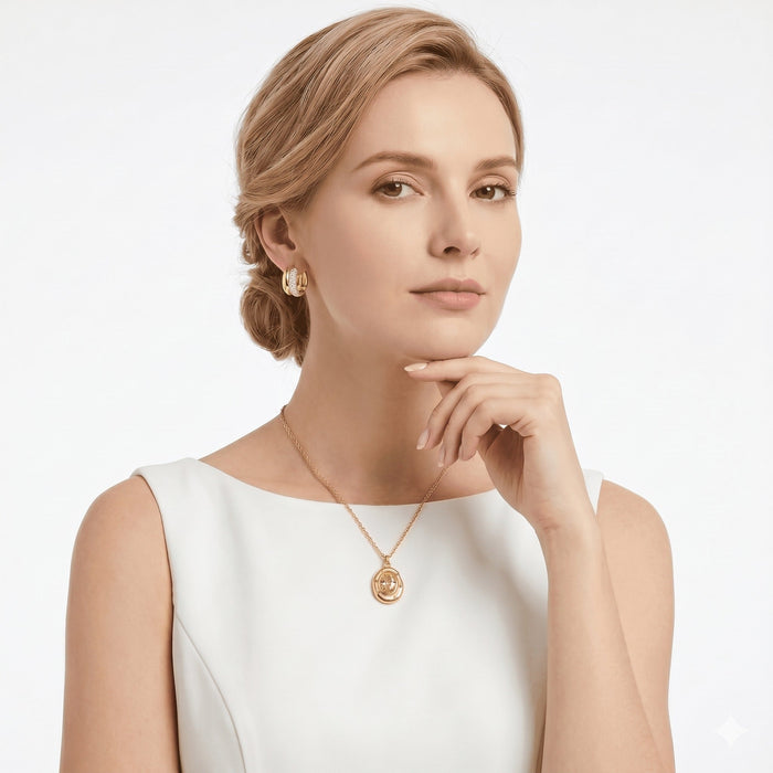 Gold Solaris Pendant Necklace - Gem Vivi