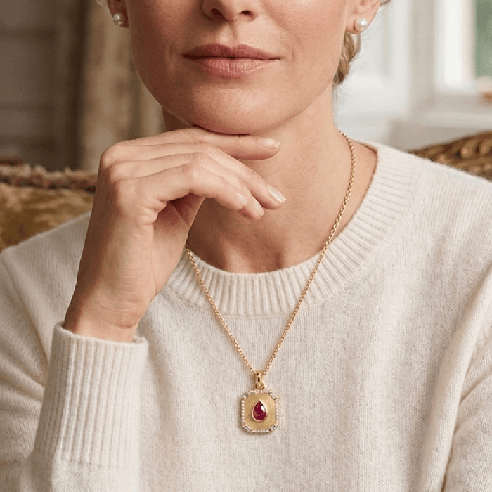 Heart Glow Red Pendant necklace - Gem Vivi