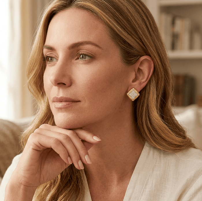 Royal Clover Stud Earrings - Gem Vivi