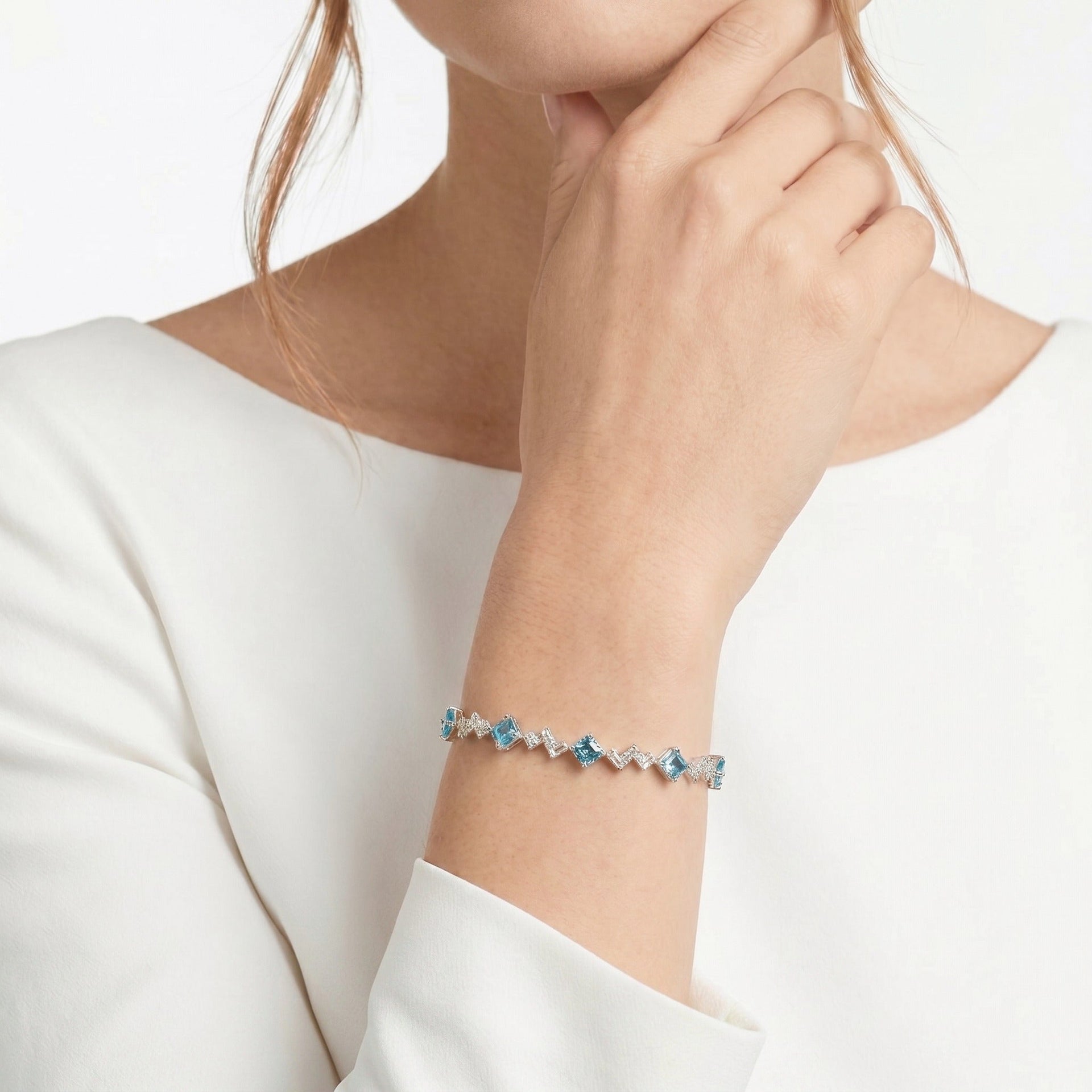 Azure Aquamarine Ice Bracelet - Gem Vivi
