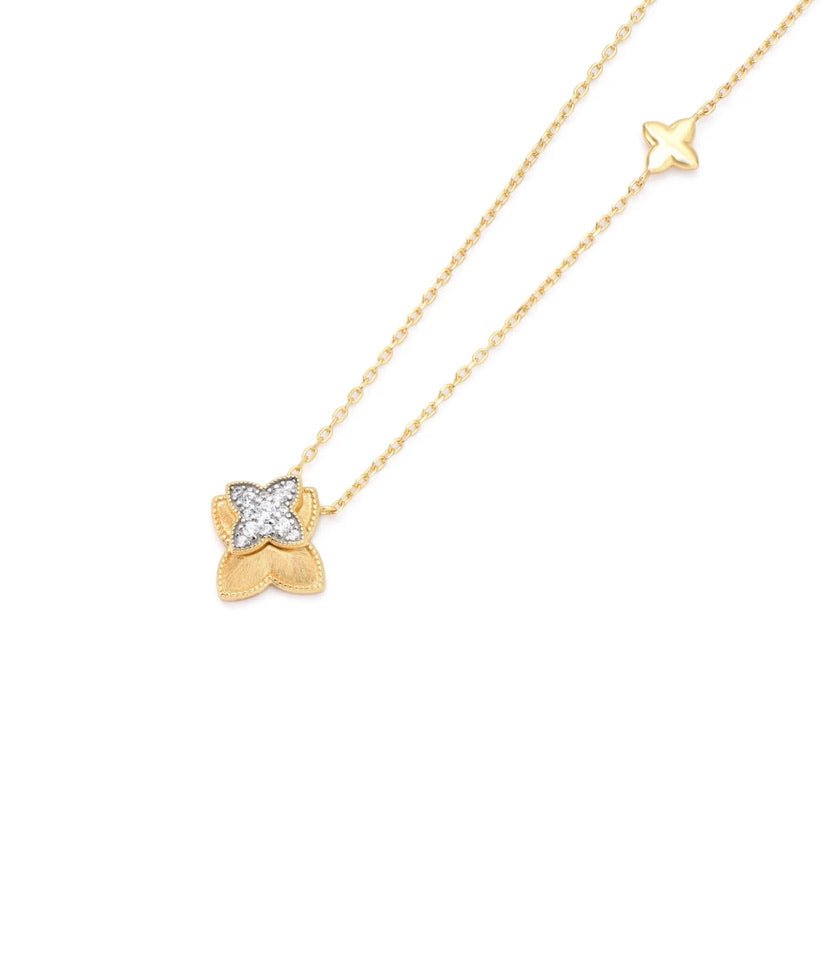 Bloom Clover Pendant Necklace - Gem Vivi