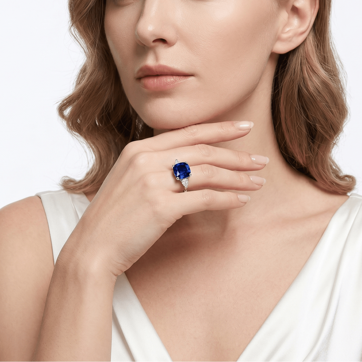 Blue Sapphire Trilogy Ring - Gem Vivi