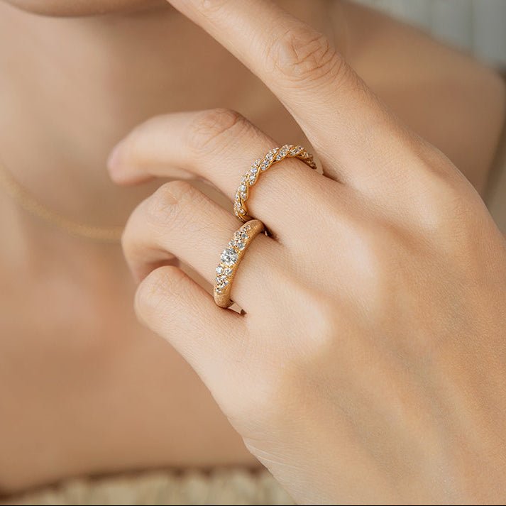 Celeste Twist Ring - Gem Vivi
