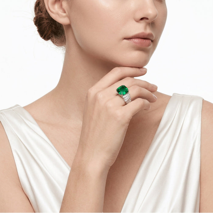 Emerald Cabochon Ring - Gem Vivi
