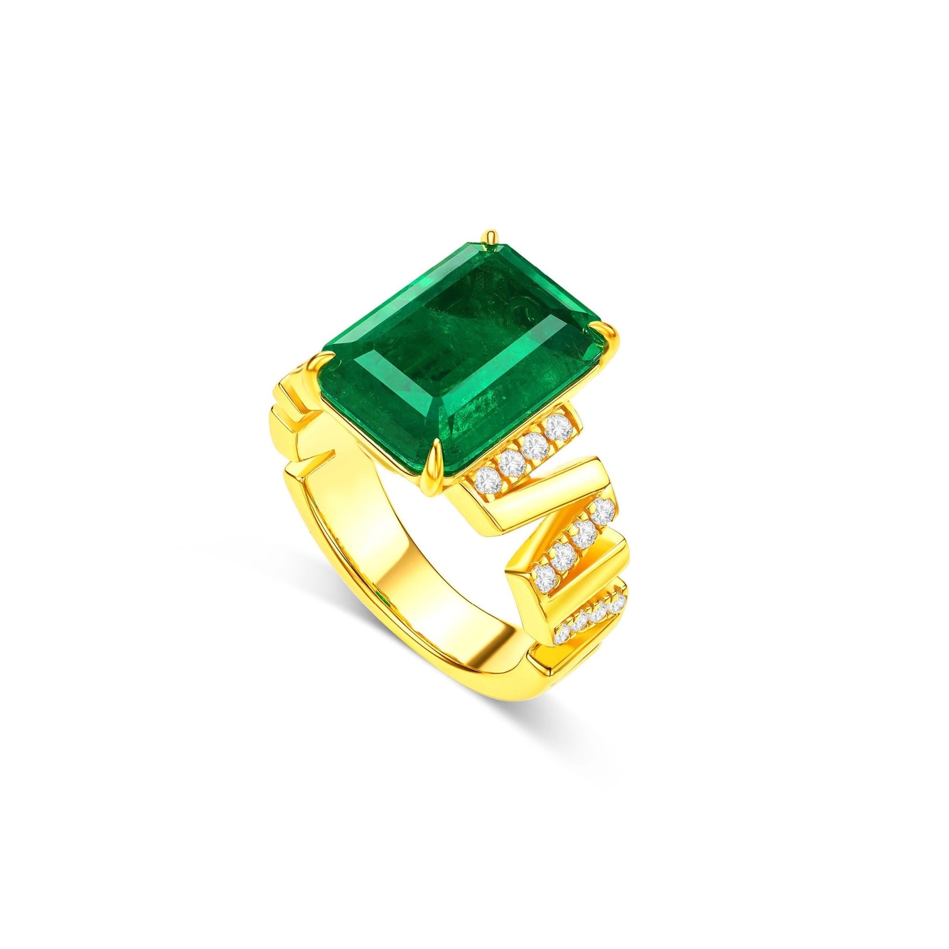 Emerald Elegance Ring - Gem Vivi
