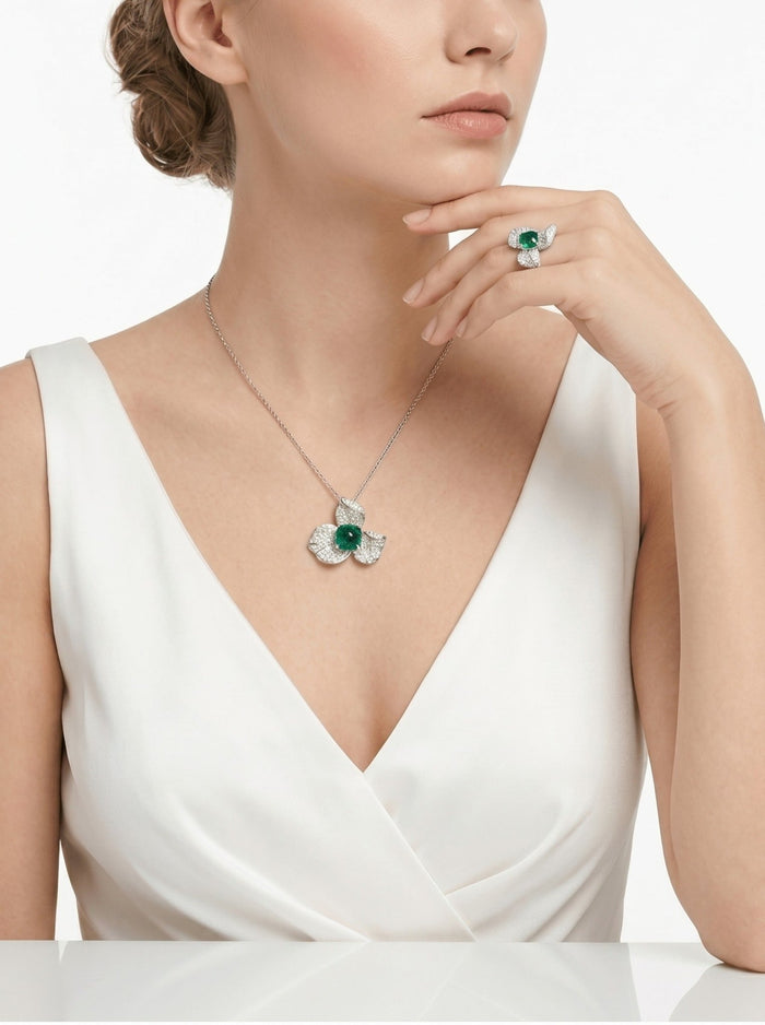 Emerald Leaf Bloom Pendant Necklace - Gem Vivi