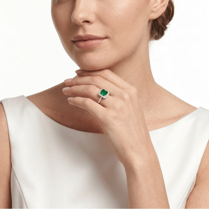 Emerald Lumina Halo Ring - Gem Vivi