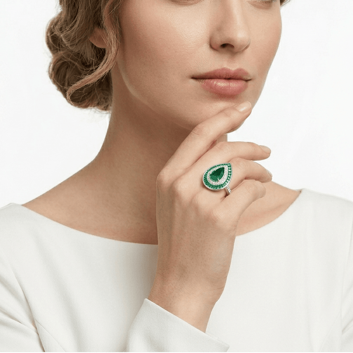 Emerald Teardrop Ring - Gem Vivi