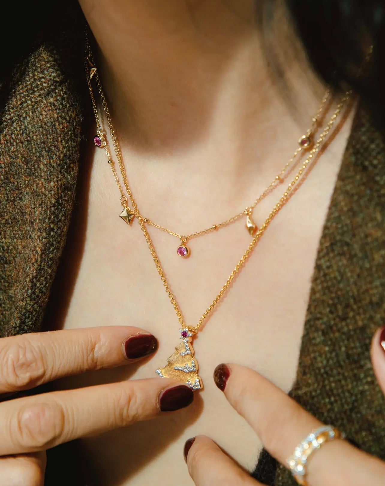 Golden Holiday Tree Necklace - Gem Vivi