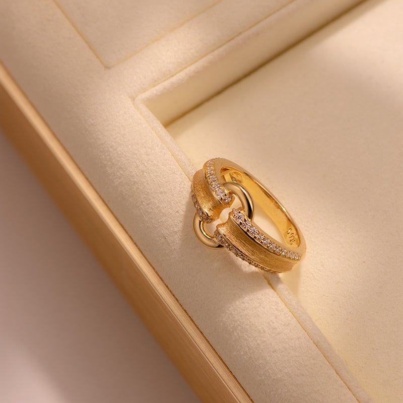 Golden Linked Grace Ring - Gem Vivi