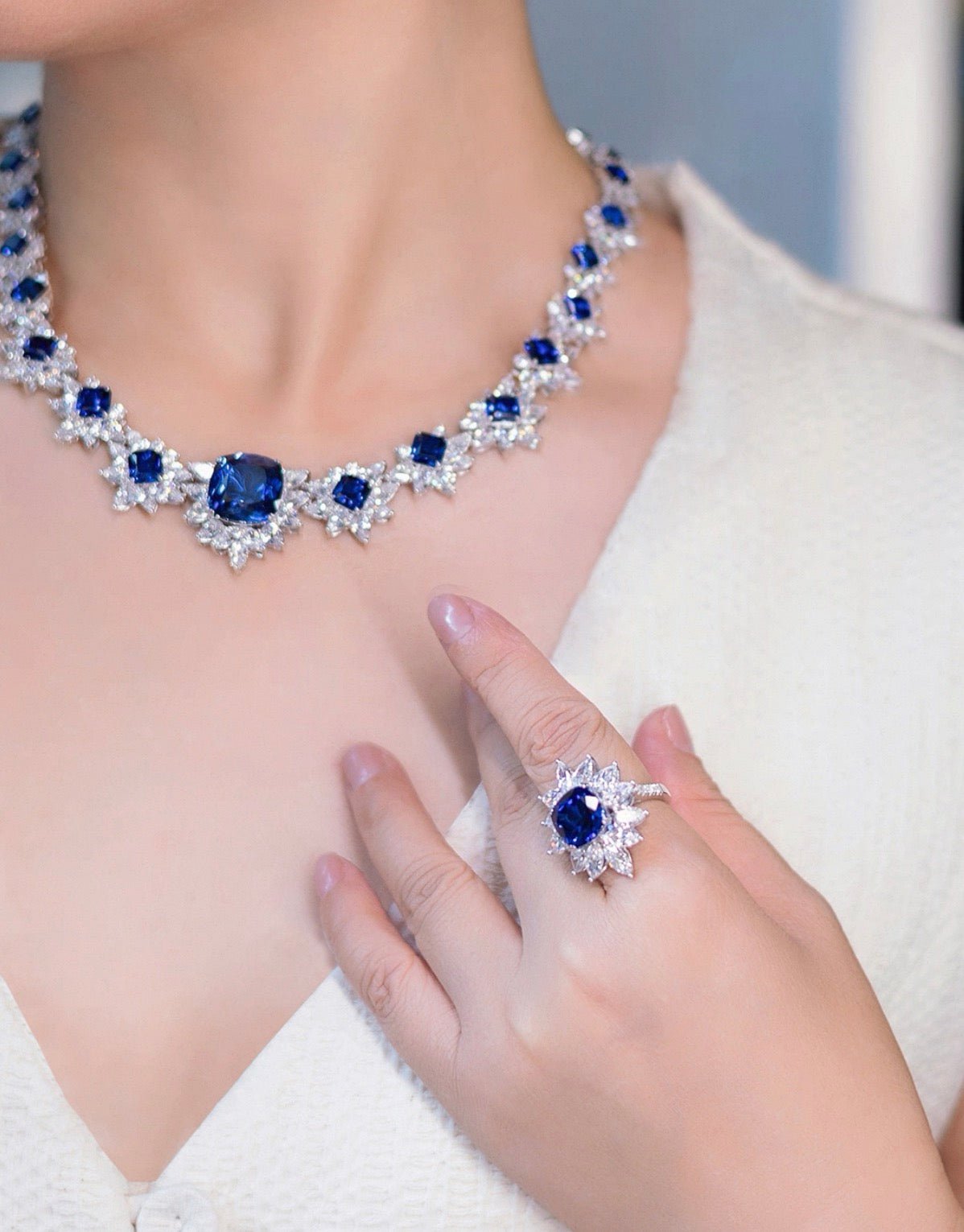 Midnight Starburst Necklace - Gem Vivi