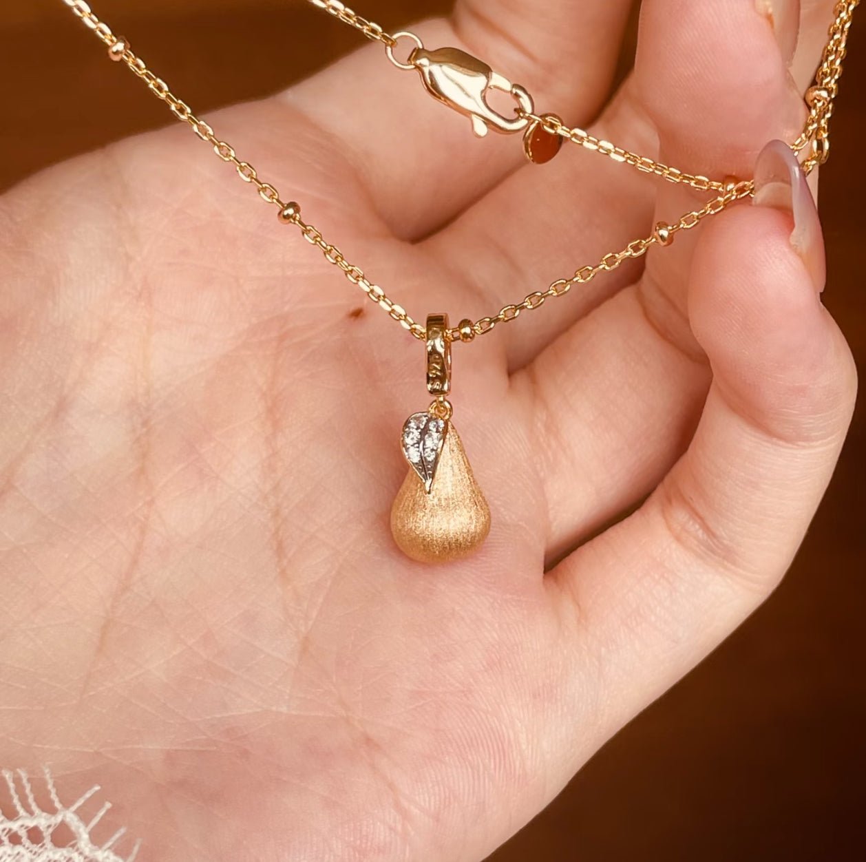 Pear White Necklace - Gem Vivi