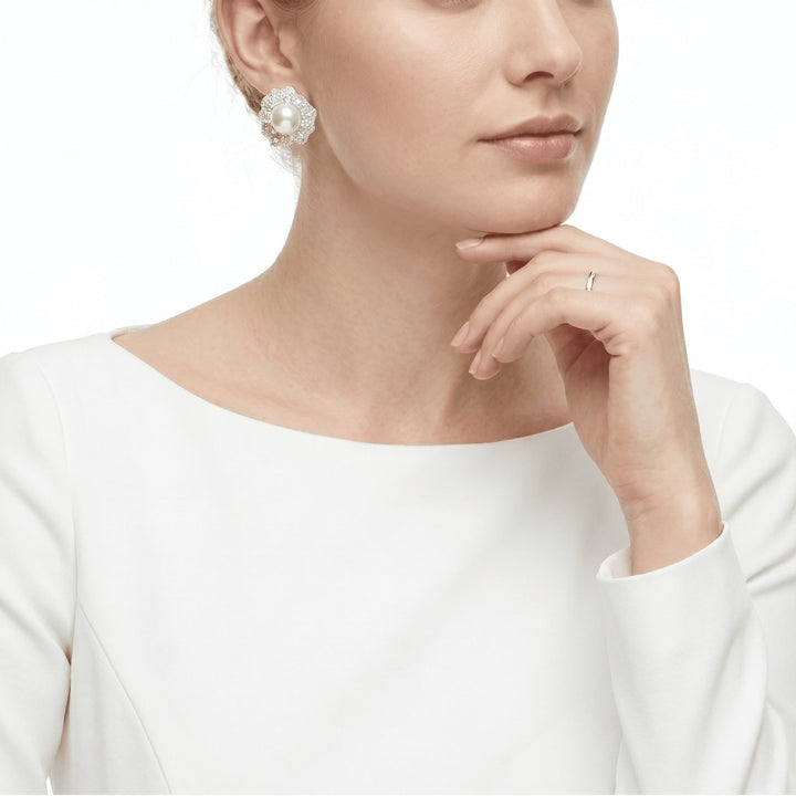 Pearl Bloom Studs Earrings - Gem Vivi