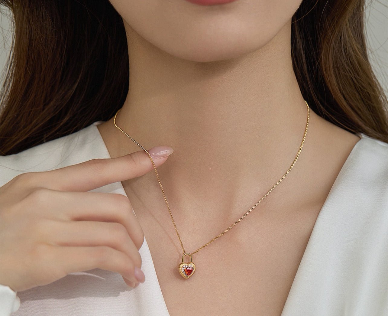 Scarlet Love Lock Necklace - Gem Vivi
