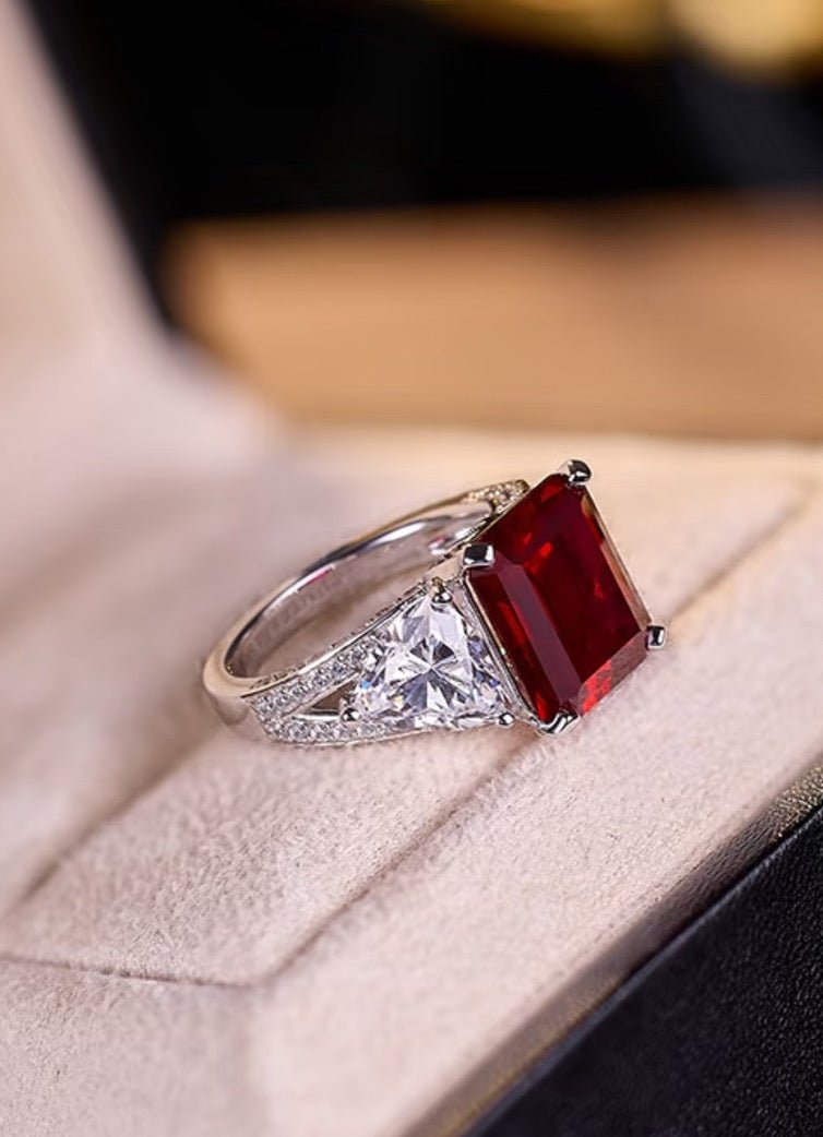 Scarlet Ruby Ring - Gem Vivi