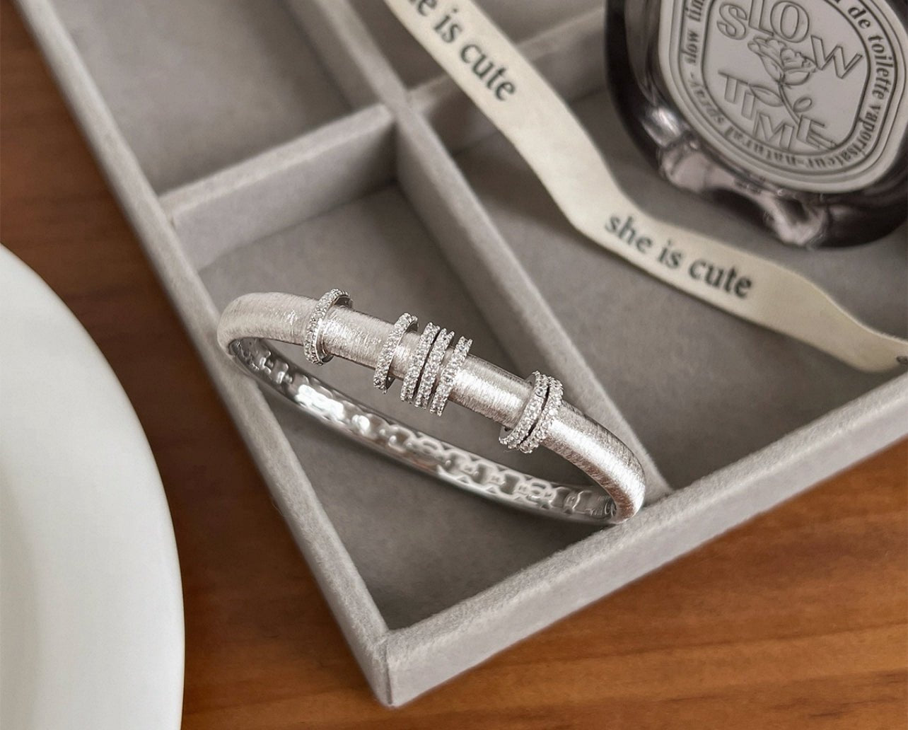 Silver Whisper Orbit Bangle - Gem Vivi