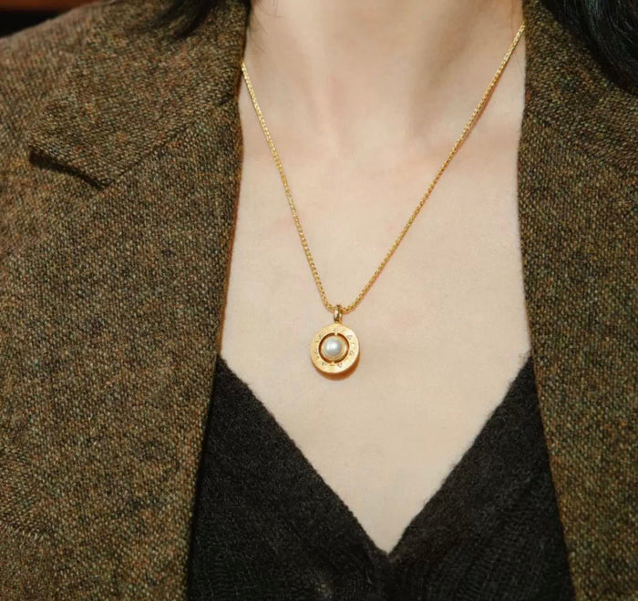 Solara Pearl Pendant Necklace - Gem Vivi