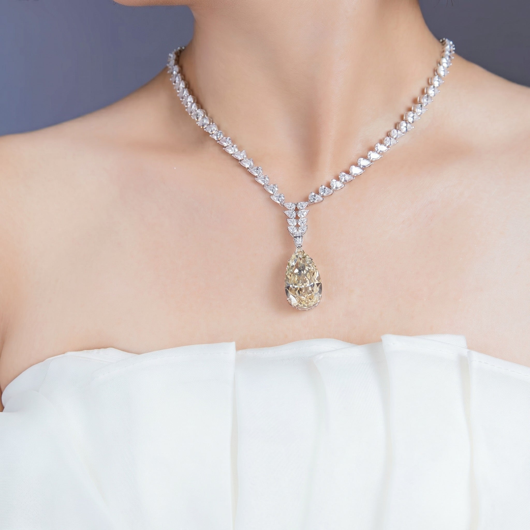 Teardrop Luxurious Statement Necklace - Gem Vivi