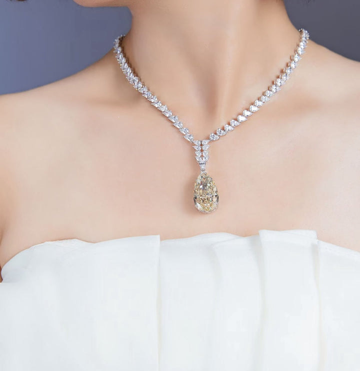 Teardrop Luxurious Statement Necklace - Gem Vivi