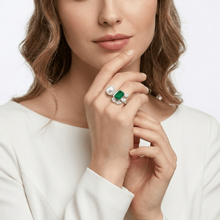 Verdant Emerald and Pearl Ring - Gem Vivi